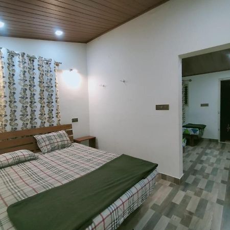 Silvershine Homestay จิกมากาลูร์ ภายนอก รูปภาพ