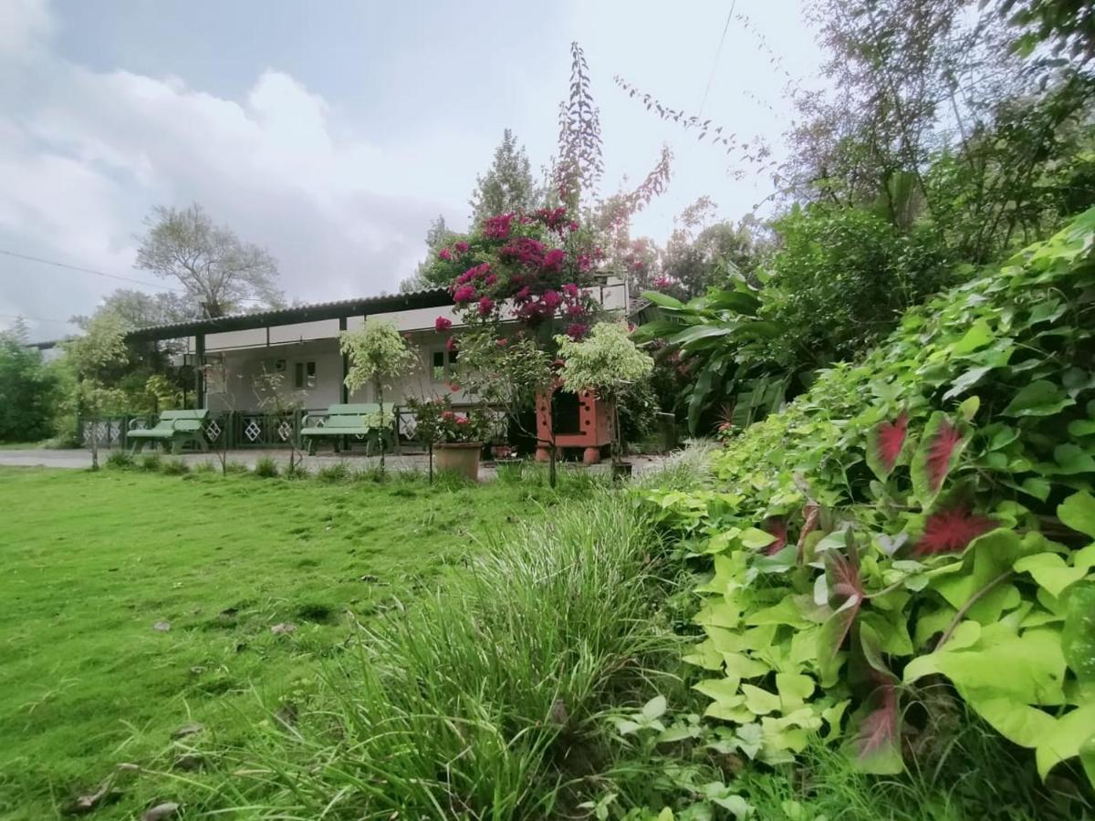 Silvershine Homestay จิกมากาลูร์ ภายนอก รูปภาพ