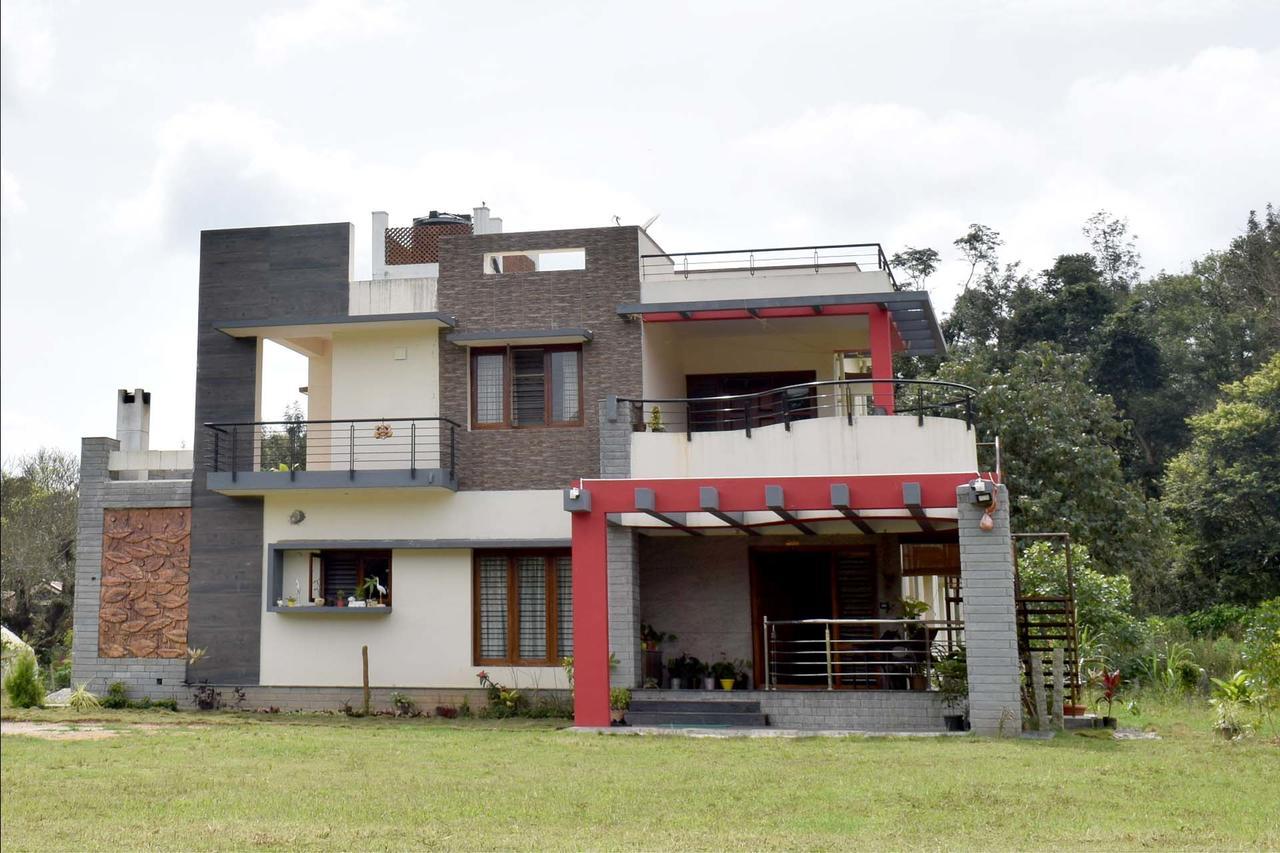 Silvershine Homestay จิกมากาลูร์ ภายนอก รูปภาพ