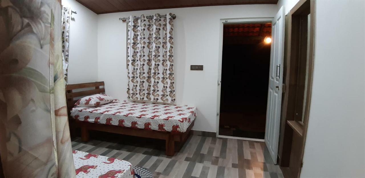 Silvershine Homestay จิกมากาลูร์ ภายนอก รูปภาพ